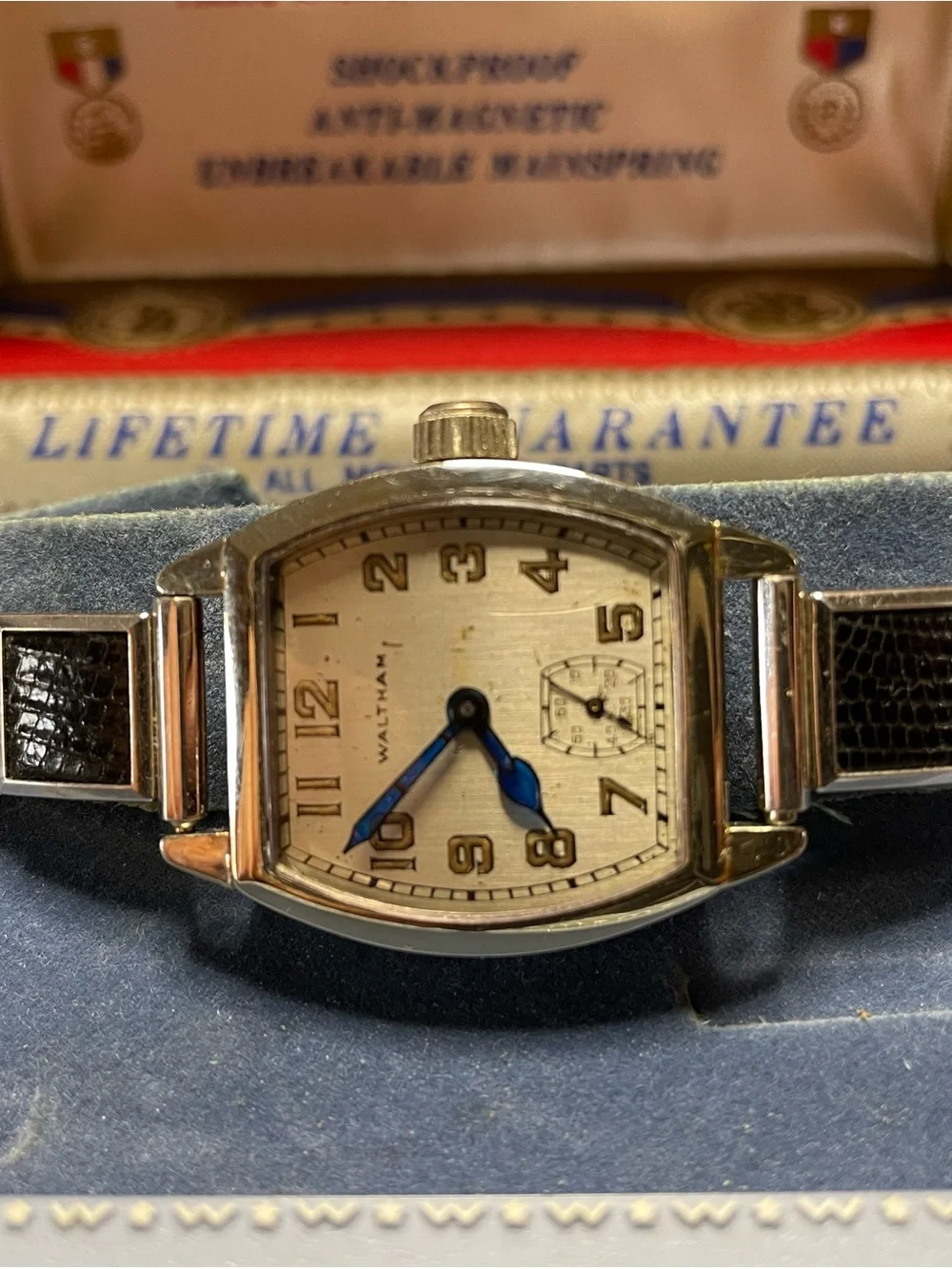 Waltham 15 Jewels Vintage Watch In Original Box, Waterproof & Shockproof